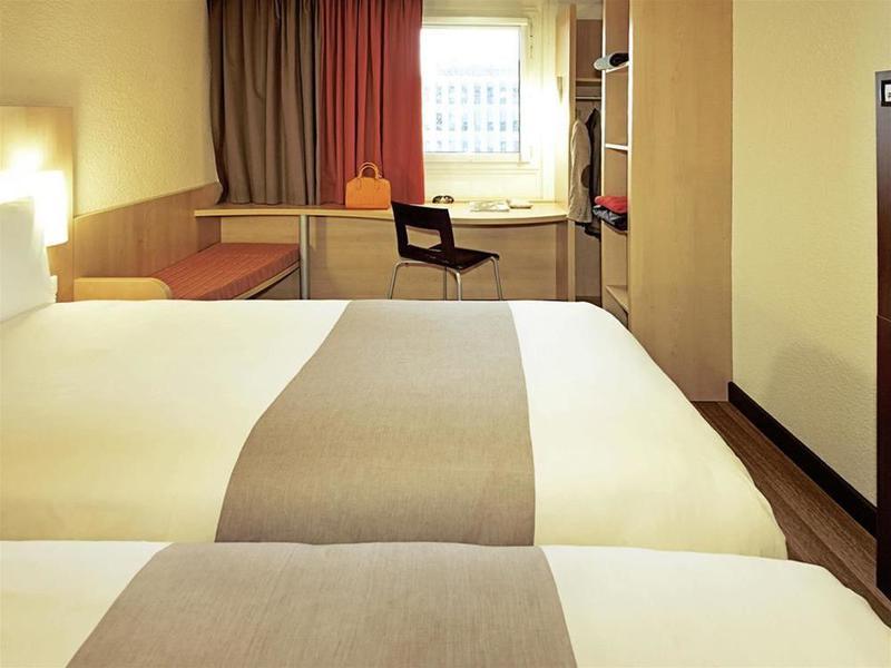 Ibis Saint Quentin Basilique Hotel Exterior photo